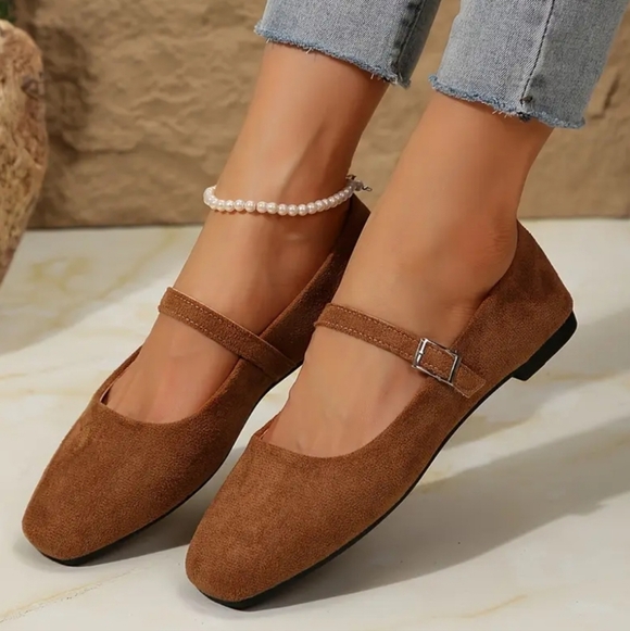 NEW! Brown Mary Jane Flats Size 6 - Picture 2 of 4